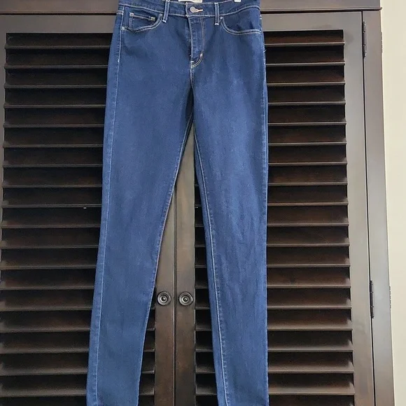Levi's 721 High Rise Skinny Jean - Picture 1 of 4